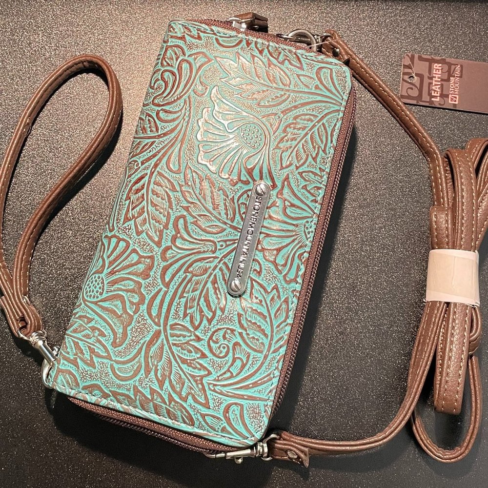 STONE MOUNTAIN LEATHER WALLET ON A STRING